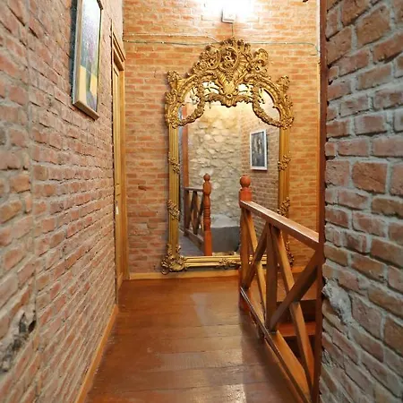 Chez Melo Tas Konak Bed & Breakfast